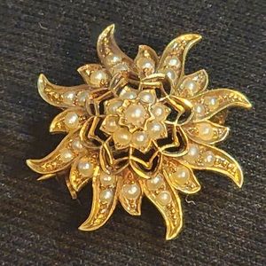 Antique Victorian 14kt Gold Seed Pearl Starburst Pendant/Brooch